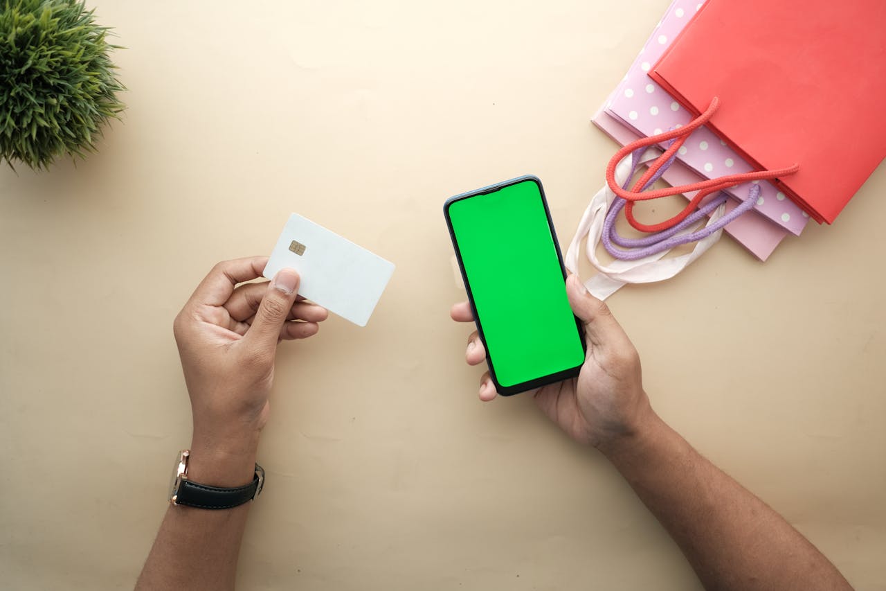 NAVEGANDO ENTRE DADOS E VENDAS: LGPD NO MARKETING DIGITAL